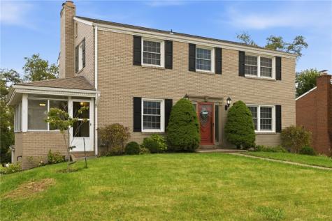 1105 Huston Drive West Mifflin PA 15122