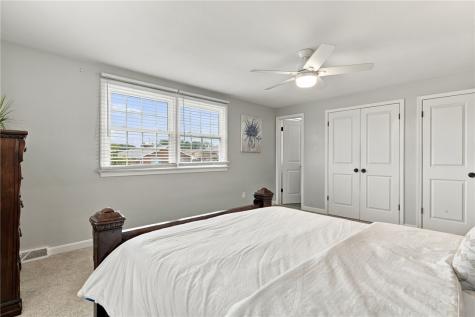 1105 Huston Drive West Mifflin PA 15122