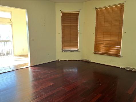 605 2nd Street Pitcairn PA 15140