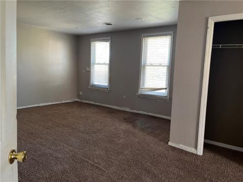 605 2nd Street Pitcairn PA 15140