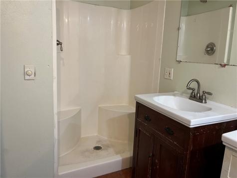 605 2nd Street Pitcairn PA 15140