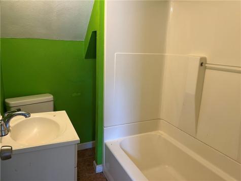 605 2nd Street Pitcairn PA 15140