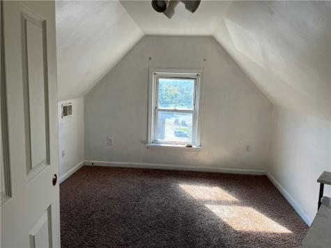 605 2nd Street Pitcairn PA 15140