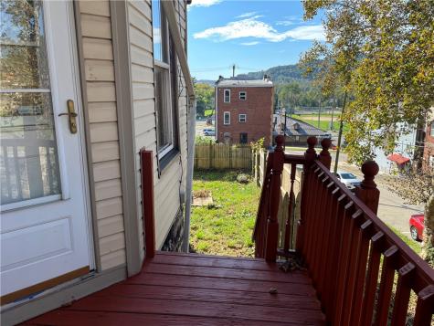 605 2nd Street Pitcairn PA 15140