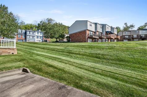 106 Shadowlawn Whitehall PA 15236