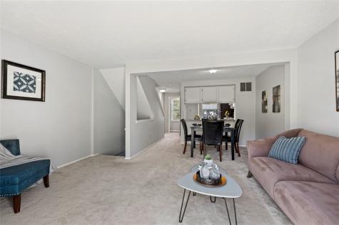 106 Shadowlawn Whitehall PA 15236