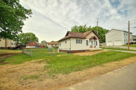 113 Third Street Chartiers PA 15342