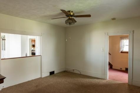 855 Jackson Avenue Monaca PA 15061