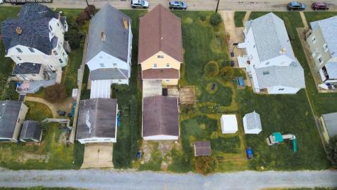 855 Jackson Avenue Monaca PA 15061