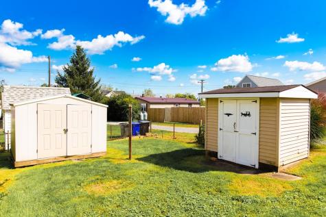 855 Jackson Avenue Monaca PA 15061
