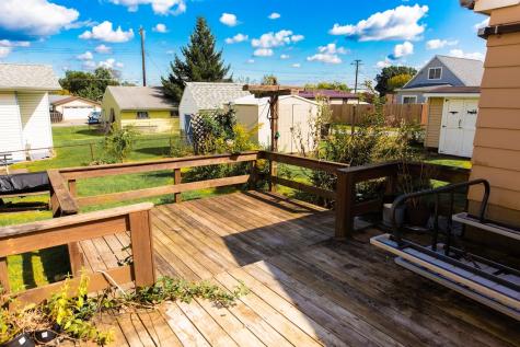 855 Jackson Avenue Monaca PA 15061