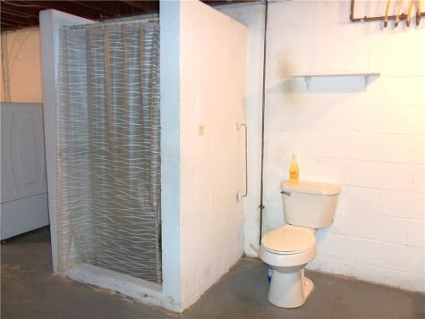 250 Waynesburg Road Amwell PA 15301