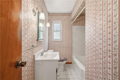 19 Watson Street Carnegie PA 15106