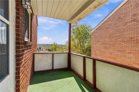 19 Watson Street Carnegie PA 15106