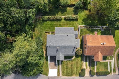 19 Watson Street Carnegie PA 15106