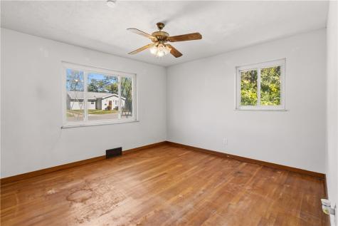 19 Watson Street Carnegie PA 15106