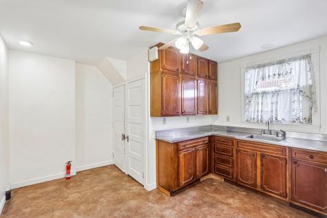312 S Oakland Avenue Sharon PA 16146
