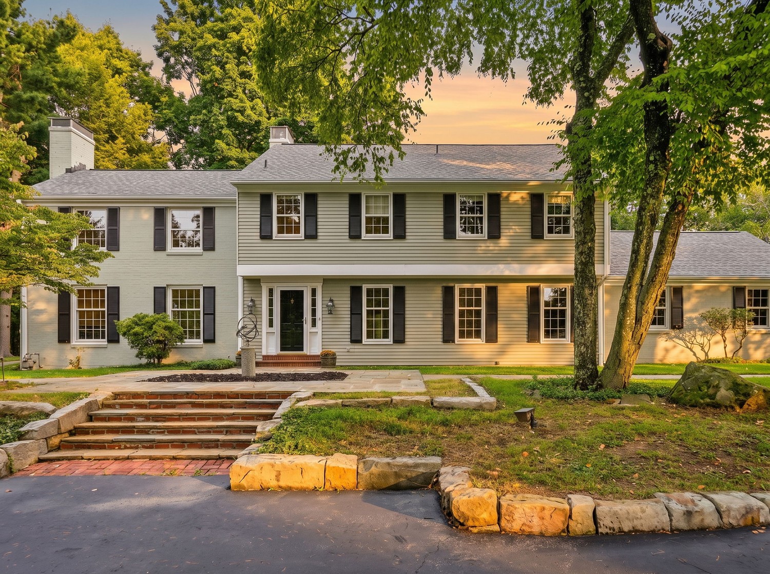 143 Backbone Road Bell Acres PA 15143