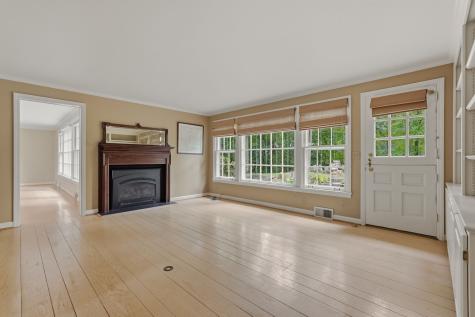 143 Backbone Road Bell Acres PA 15143