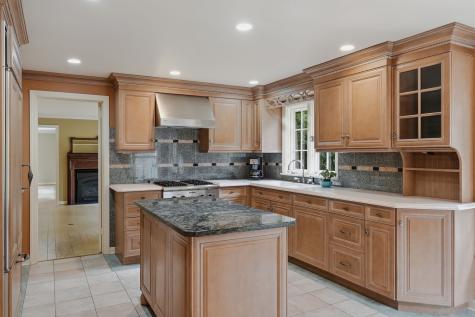 143 Backbone Road Bell Acres PA 15143
