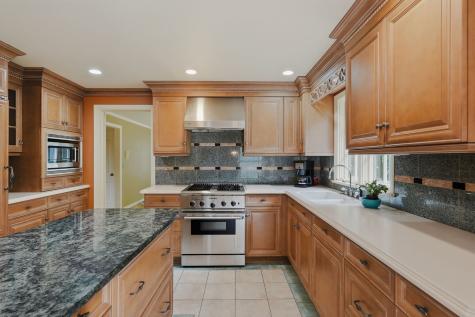 143 Backbone Road Bell Acres PA 15143