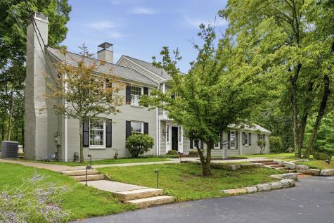 143 Backbone Road Bell Acres PA 15143