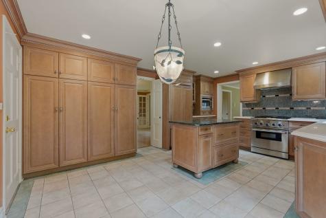 143 Backbone Road Bell Acres PA 15143
