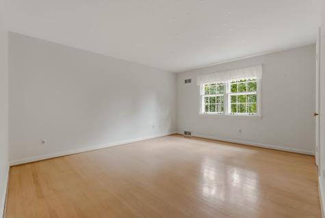 143 Backbone Road Bell Acres PA 15143