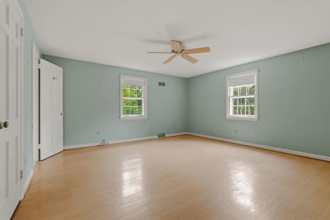 143 Backbone Road Bell Acres PA 15143