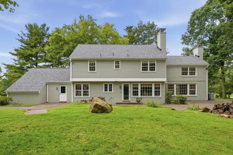 143 Backbone Road Bell Acres PA 15143