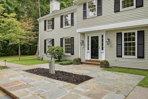 143 Backbone Road Bell Acres PA 15143