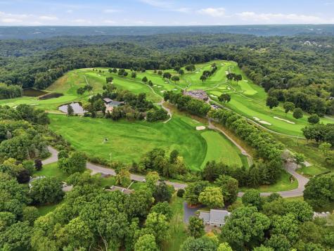 143 Backbone Road Bell Acres PA 15143