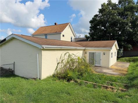 108 Brown Ave (AKA 2612 Brown Ave) Hempfield Township PA 15634