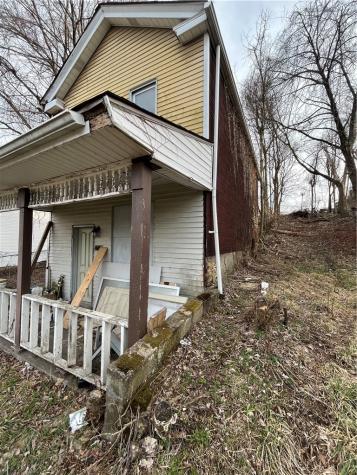 416 Cedarhurst Street Beltzhoover PA 15210