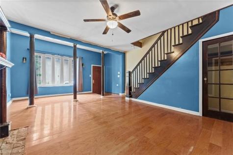 713 Saline Street Greenfield PA 15207
