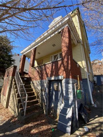 1108 Fabyan Street Spring Hill PA 15212