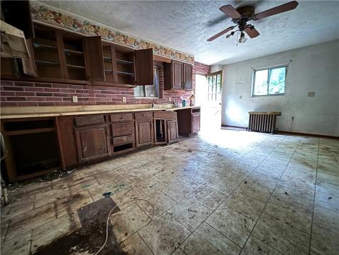 1108 Fabyan Street Spring Hill PA 15212
