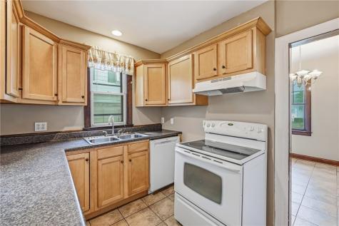 770 Stambaugh Avenue Sharon PA 16146