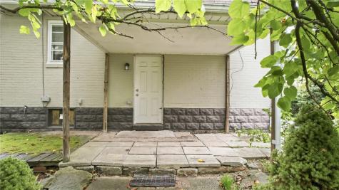 770 Stambaugh Avenue Sharon PA 16146