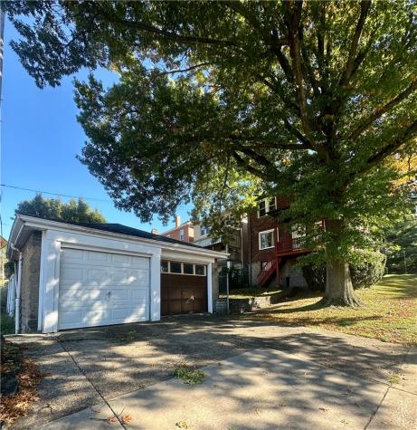 801 Deely Street Greenfield PA 15217