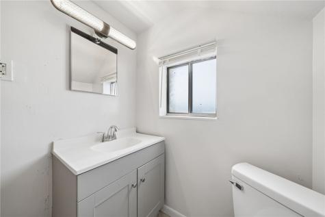 1946 Arlington Avenue Arlington PA 15210