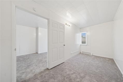 1946 Arlington Avenue Arlington PA 15210