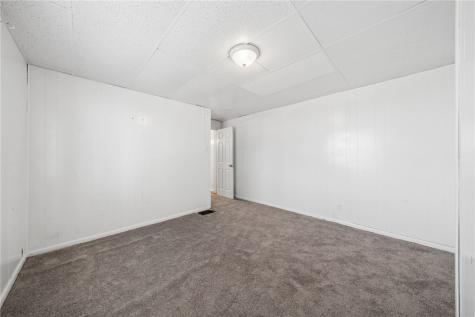 1946 Arlington Avenue Arlington PA 15210