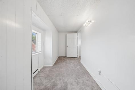 1946 Arlington Avenue Arlington PA 15210