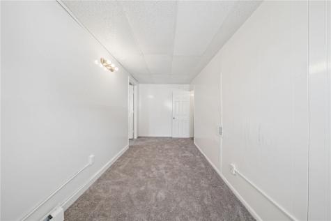 1946 Arlington Avenue Arlington PA 15210