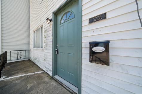 1946 Arlington Avenue Arlington PA 15210
