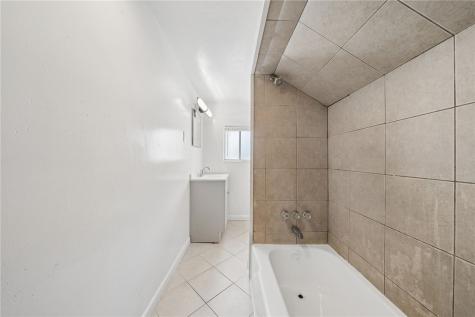 1946 Arlington Avenue Arlington PA 15210
