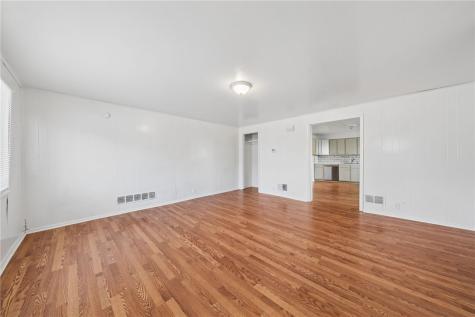 1946 Arlington Avenue Arlington PA 15210