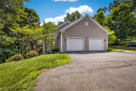 445 Dorseyville Road Fox Chapel PA 15215