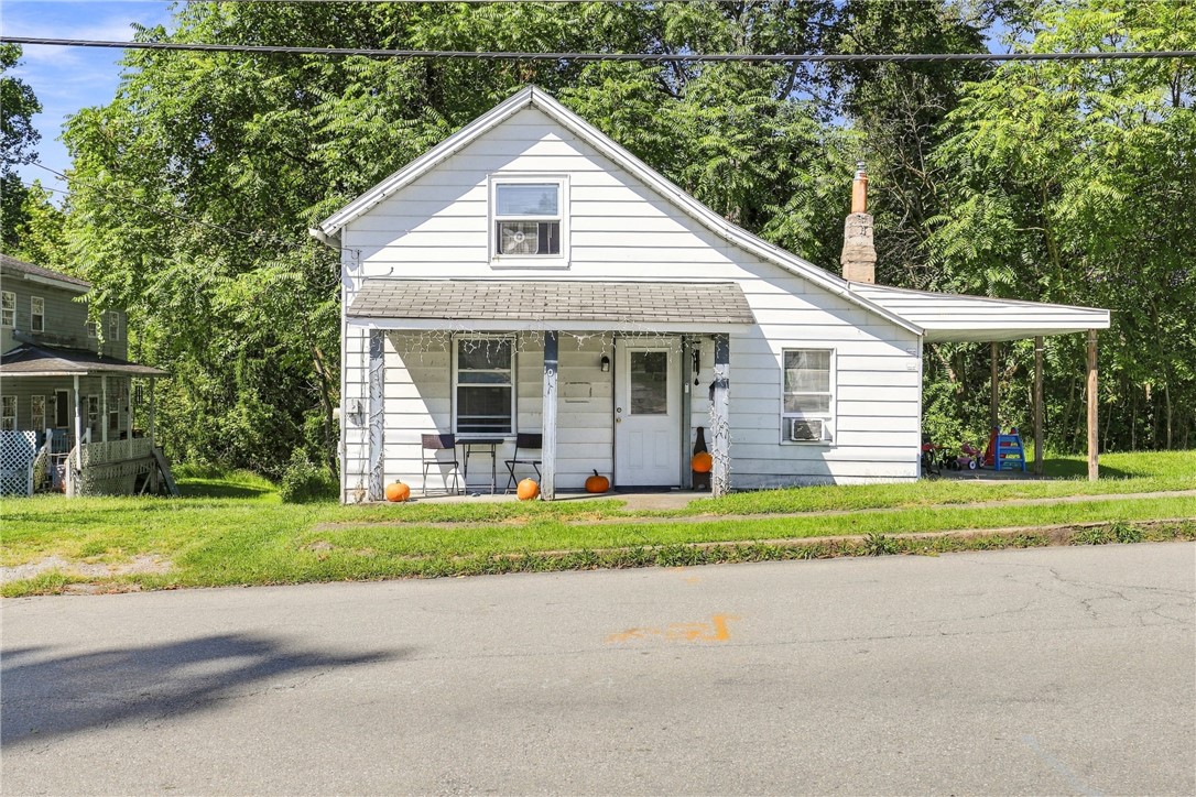 416 Snyder Street Connellsville PA 15425